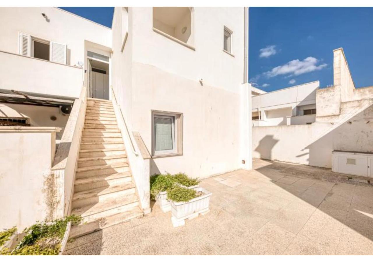 B&B Il Comandante A 100 M Dalla Spiaggia Torre San Giovanni Ugento Exterior photo